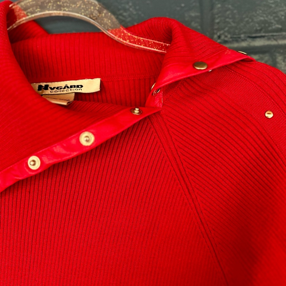 Vintage Sweater, Leather detailing Women's sweater with Button Detail - Picture 5 of 10